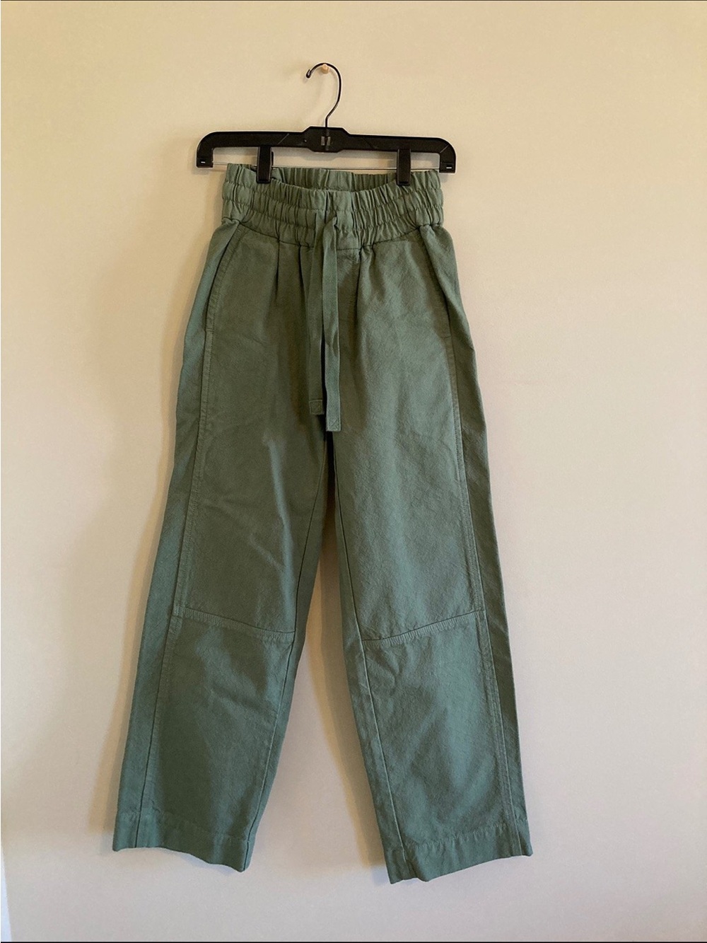 Everlane Women's High raise Organic Cotton Army Green Pants